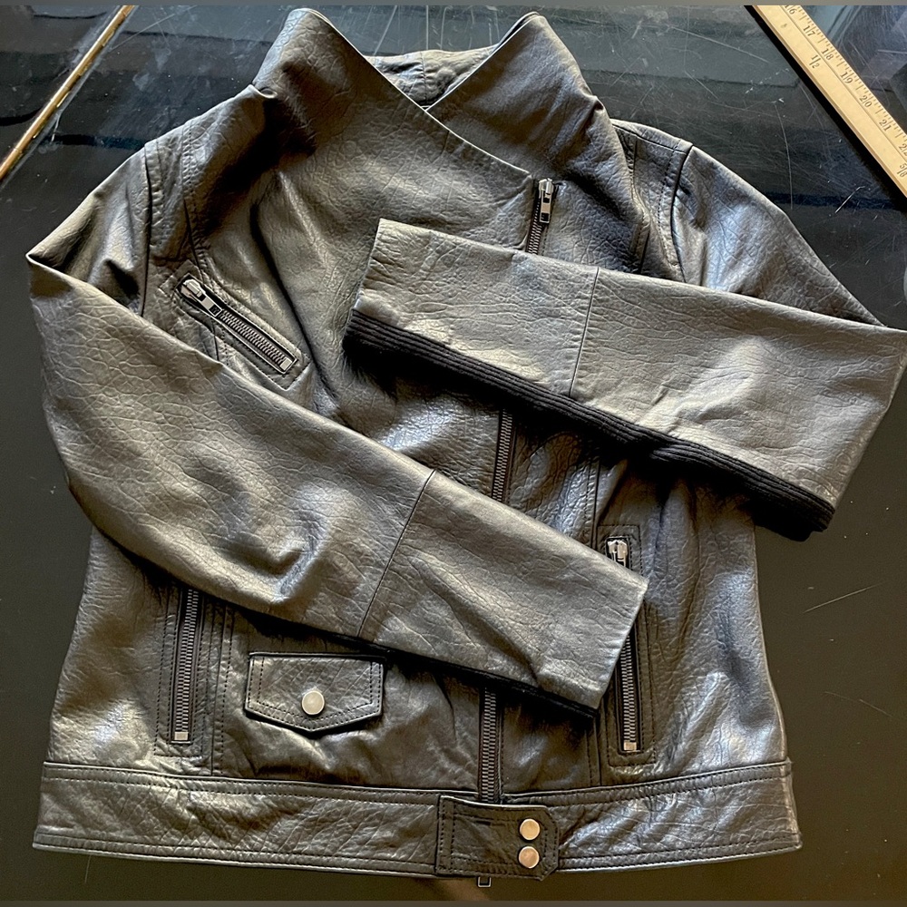 Vince Lamb Leather Biker Jacket Size Large - Picture 12 of 16